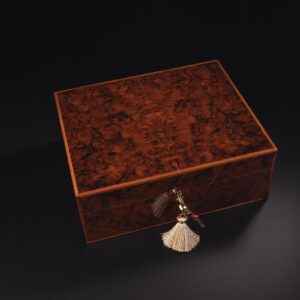 Geschenkset „Loupe d’Amboine“ mit 75 Zigarren – Elie Bleu